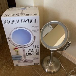 Makeup LED Vanity Mirror